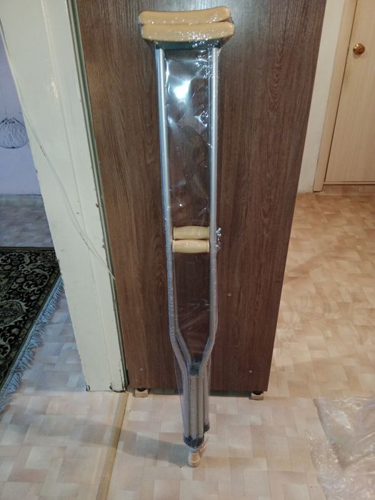 Продам костыли  новые