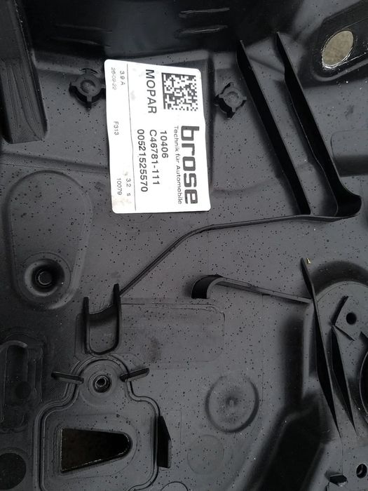 Macara geam electric stanga fata jeep renegade 00521525570