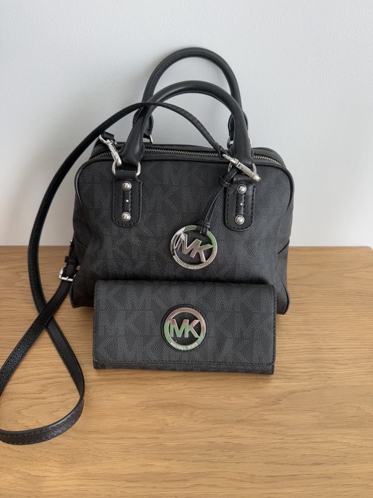 Дамска чанта и портмоне Mlchael Kors