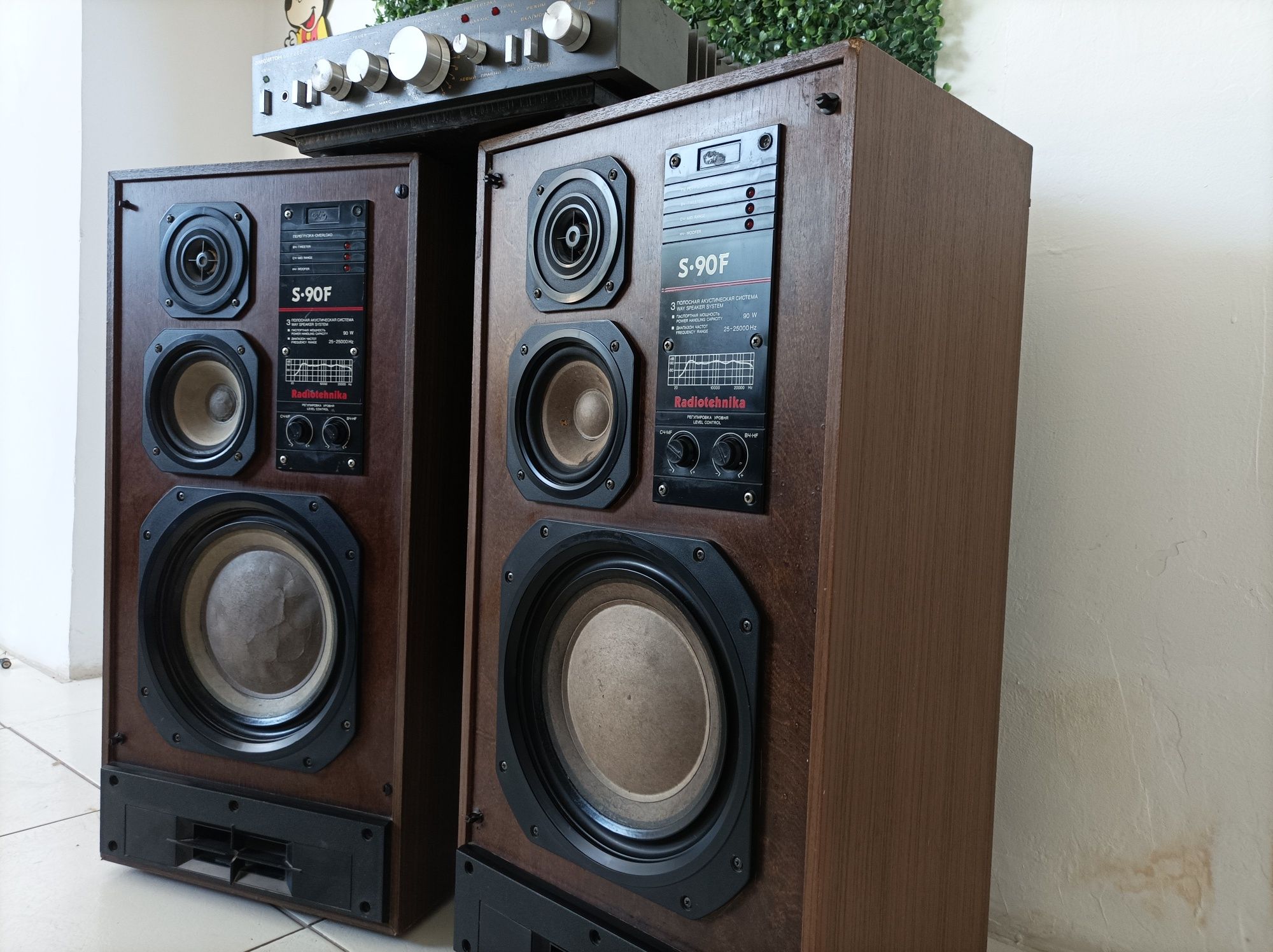 Продам  50у-202с и S90F