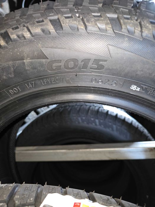 215 65 17 Anvelope M+S iarna noi Yokohama Continental