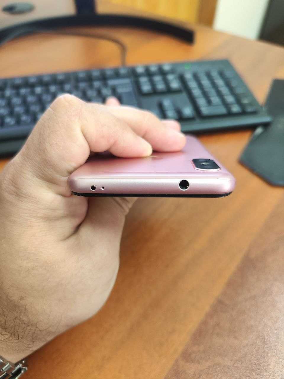 Продам Xiaomi Redmi 6 pro 64ГБ