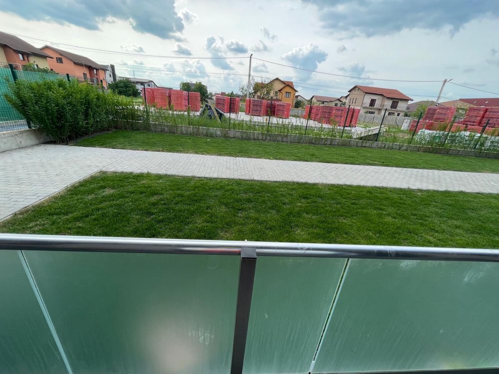 Proprietar închiriez apartament modern 2 camere, lângă pădure