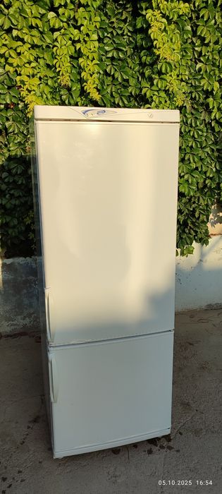 Холодильник/Музлатгич б/у марка POZIS