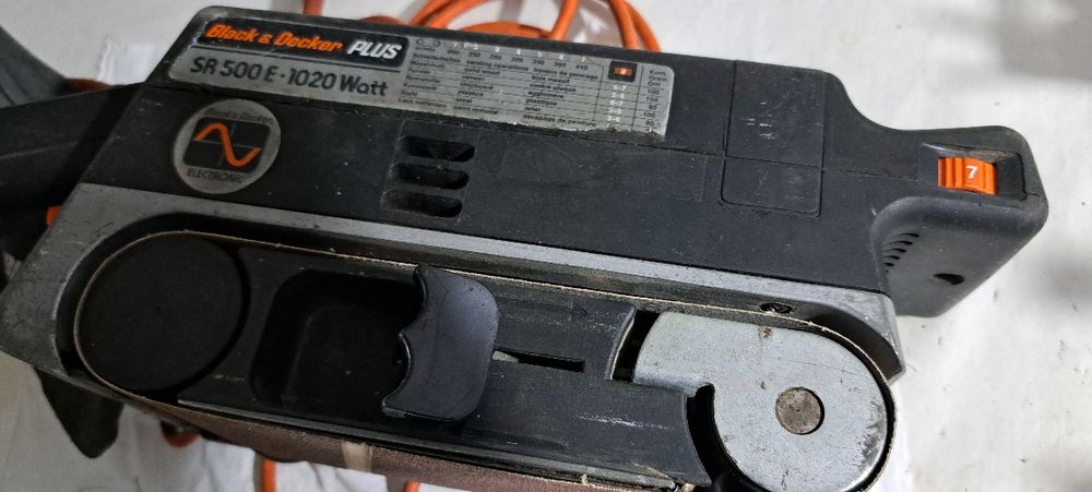 Masina slefuit cu banda Blach&Decker.Made in Germany.