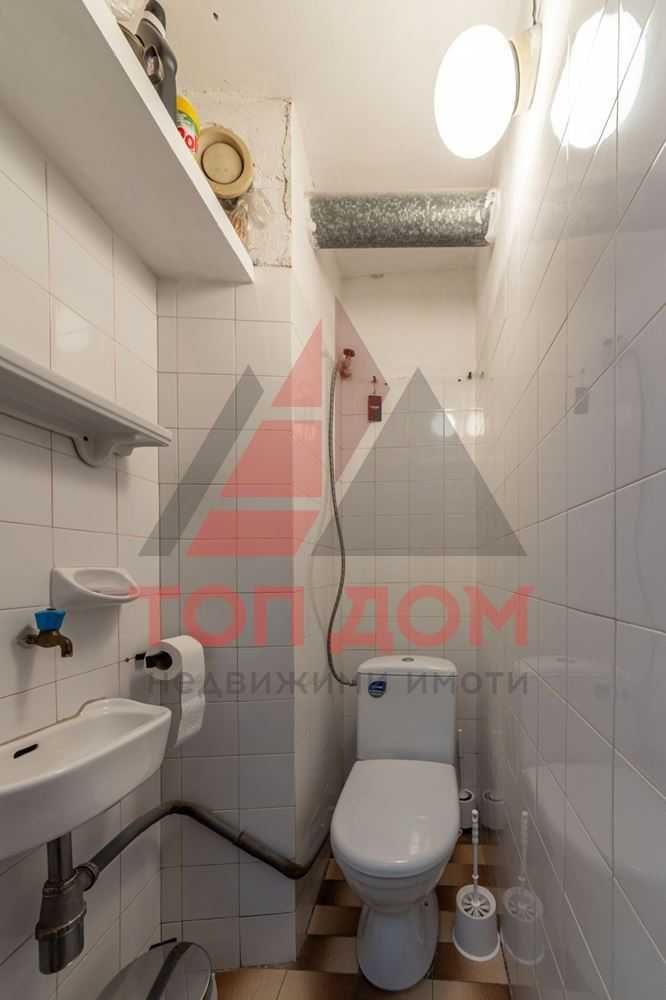 ЕКСКЛУЗИВНО!Тристаен!кв.Възраждане 2!Площ 92кв.м.!Осми етаж!Код74796