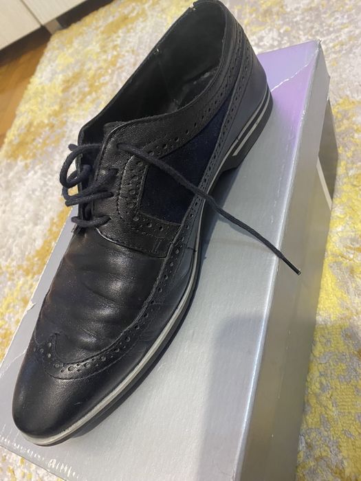 Vand pantofi eleganti