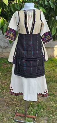 Македонска носия