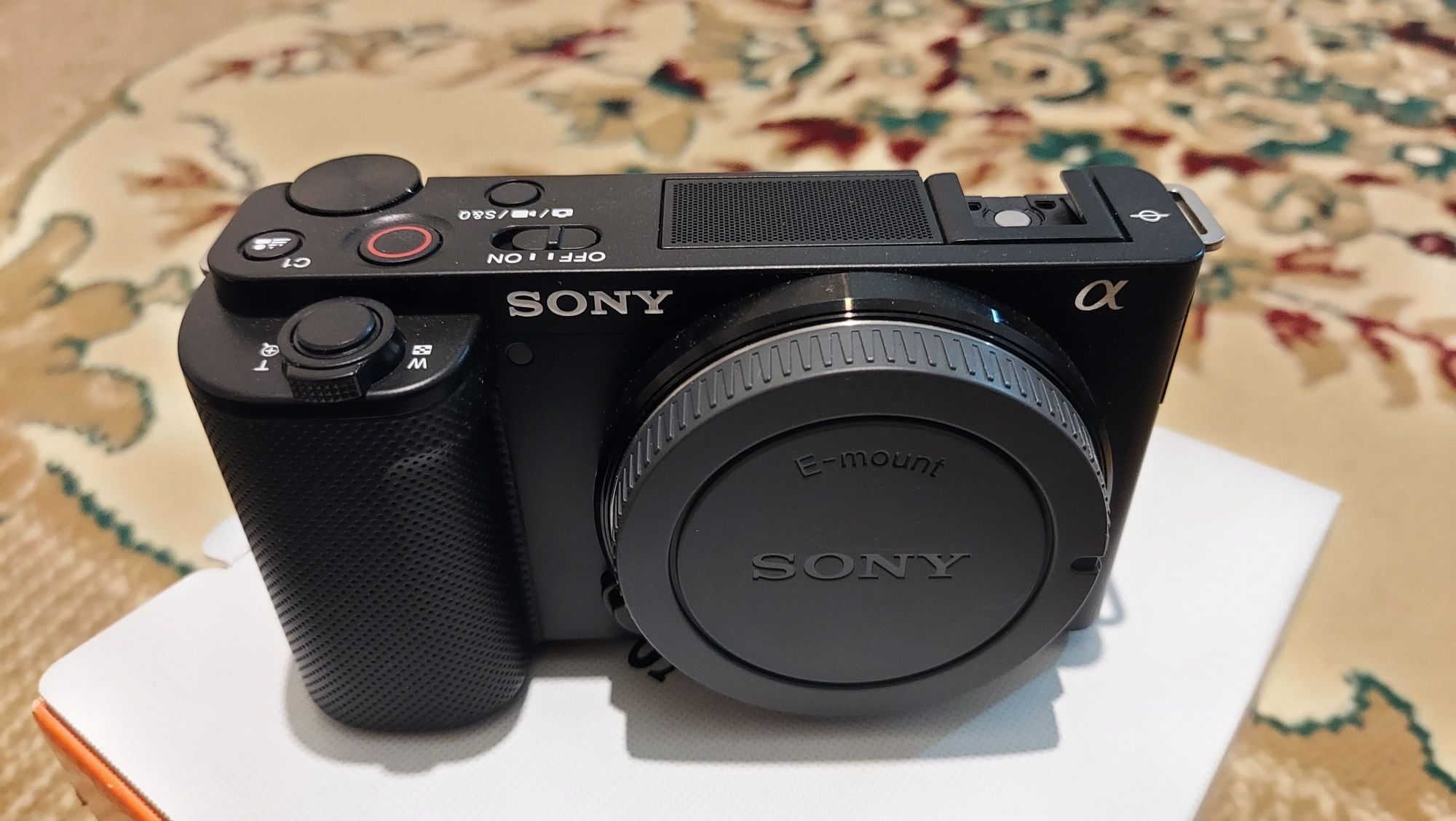 Фотоаппарат Sony zv-e10