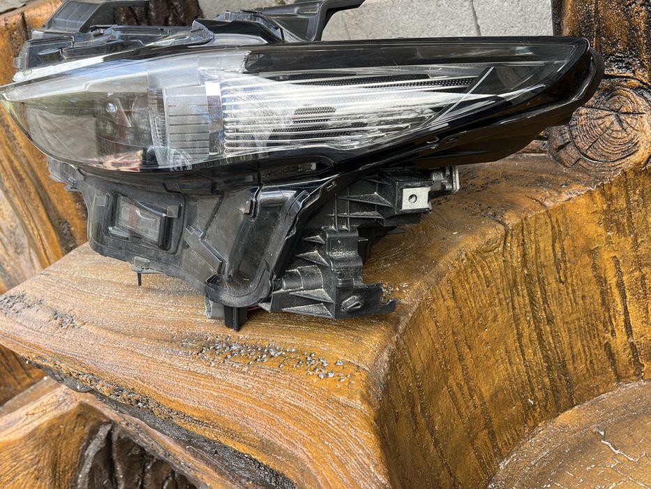 Mazda 3 Full Led 2021 ляв фар