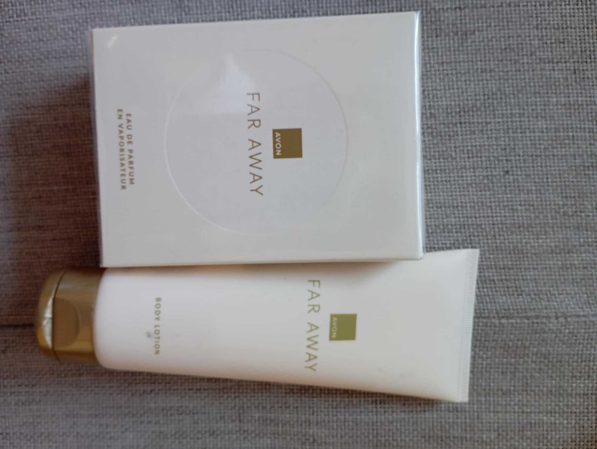 Дамски и мъжки комплекти   на Avon