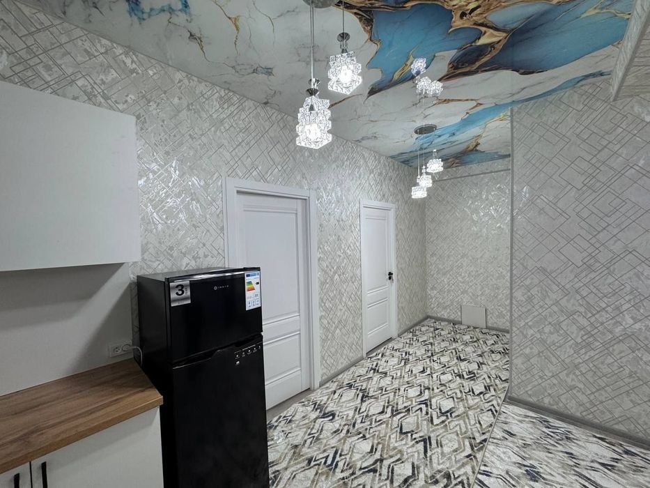 Dinamo kalso tomonda 2 xonalik uy sotiladi