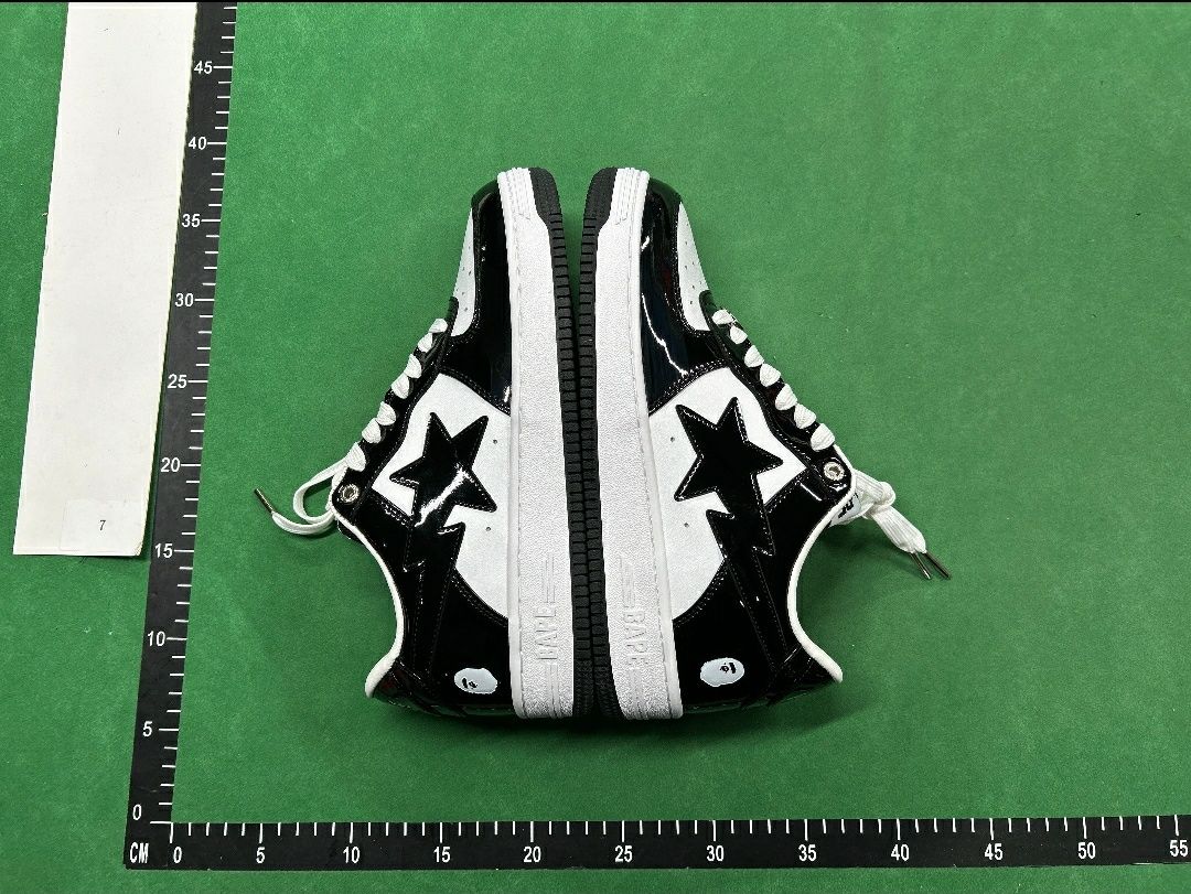 Bapesta black and white