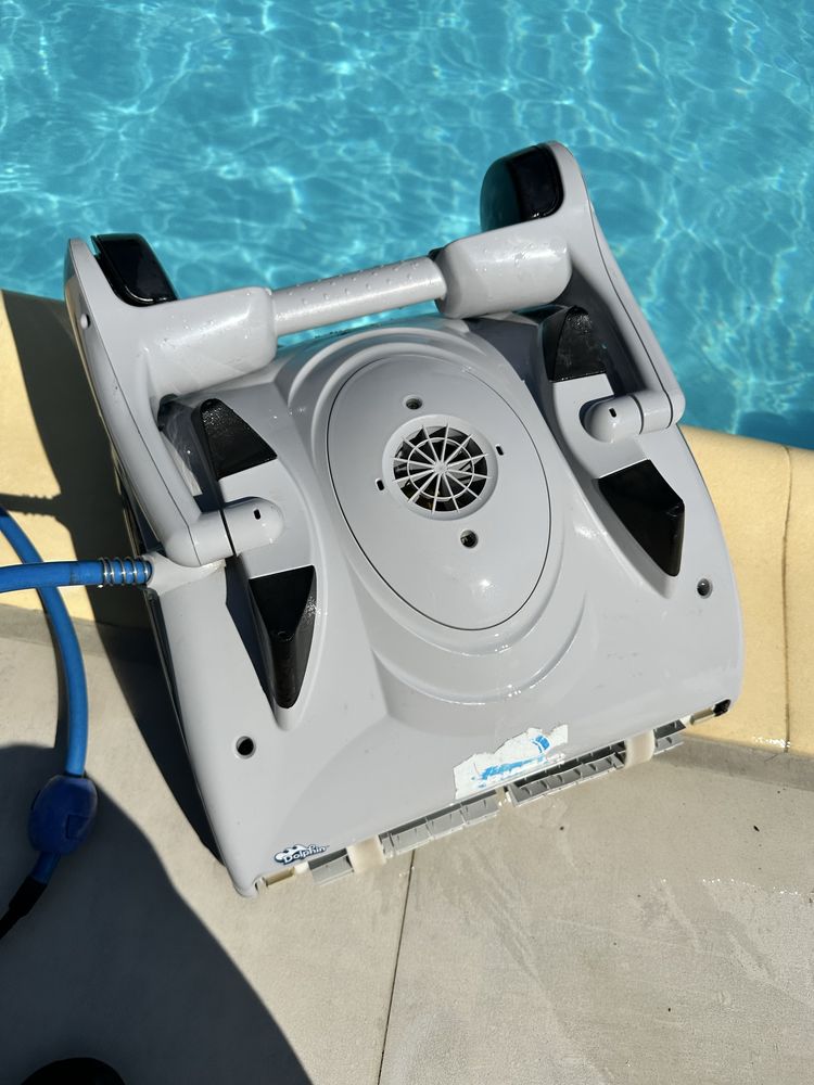 Aspirator piscina dolphin