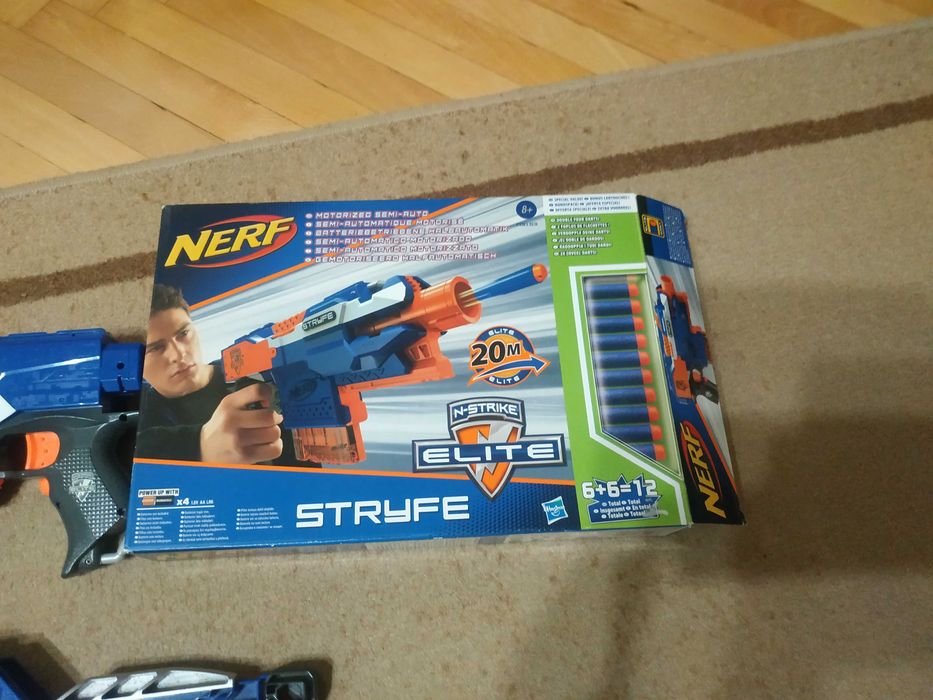 Продавам детски оръжия NERF
