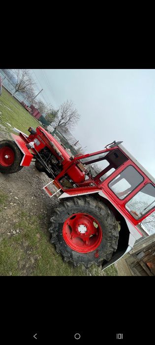 Vând tractor zetor 5711