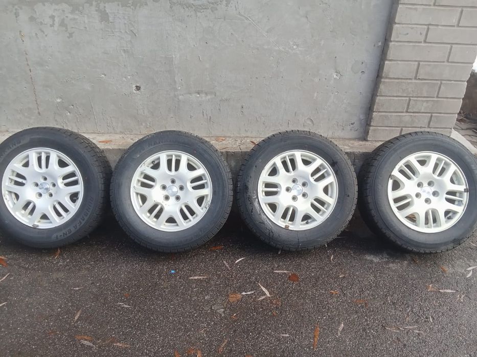 Резина зимняя на титановых дисках