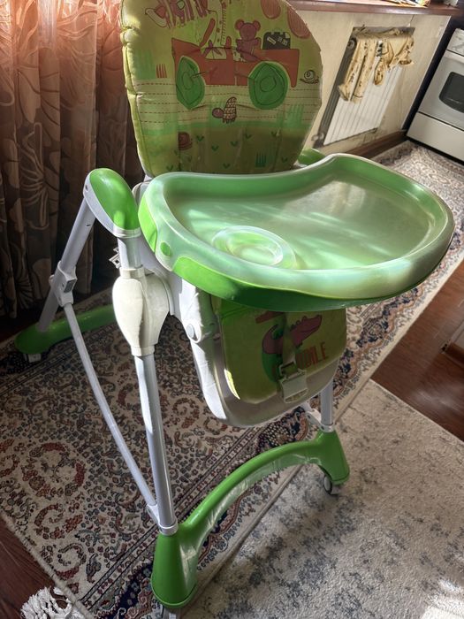 Детские вещи, десткое кресло, ходунок,подушка