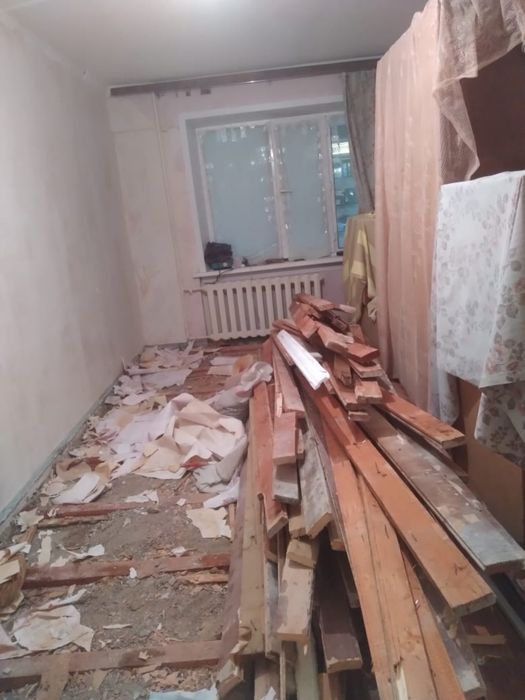 Доски и двери на дрова. Астана