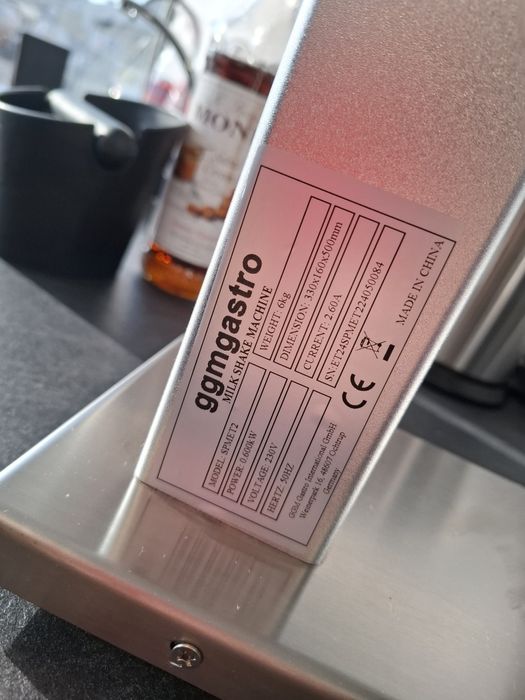 Se vinde mixer cu 2 axe, nou