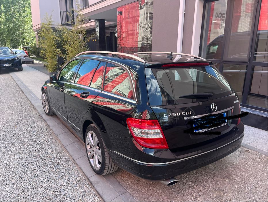 Продаю Mercedes C 250отличное состояние