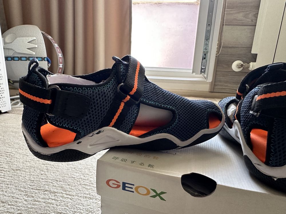 Детски сандали Geox 34 и 36 номер