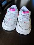 Adidasi nike marimea 22 copii