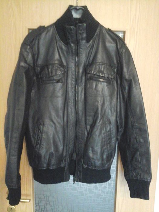 мъжко кожено яко