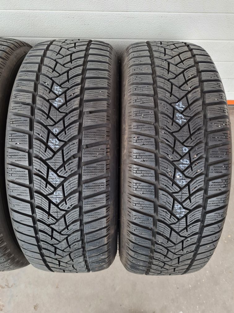 Зимни гуми 4 броя DUNLOP WinterSport5 215 60 R16 дот 4119