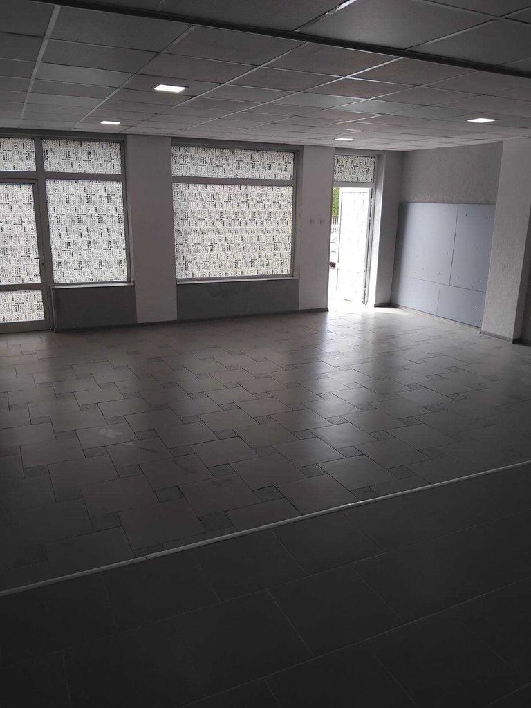 Дава се под наем Магазин в Добрич, Дружба 1 - 84 кв.м за 255 € - Снимка #4