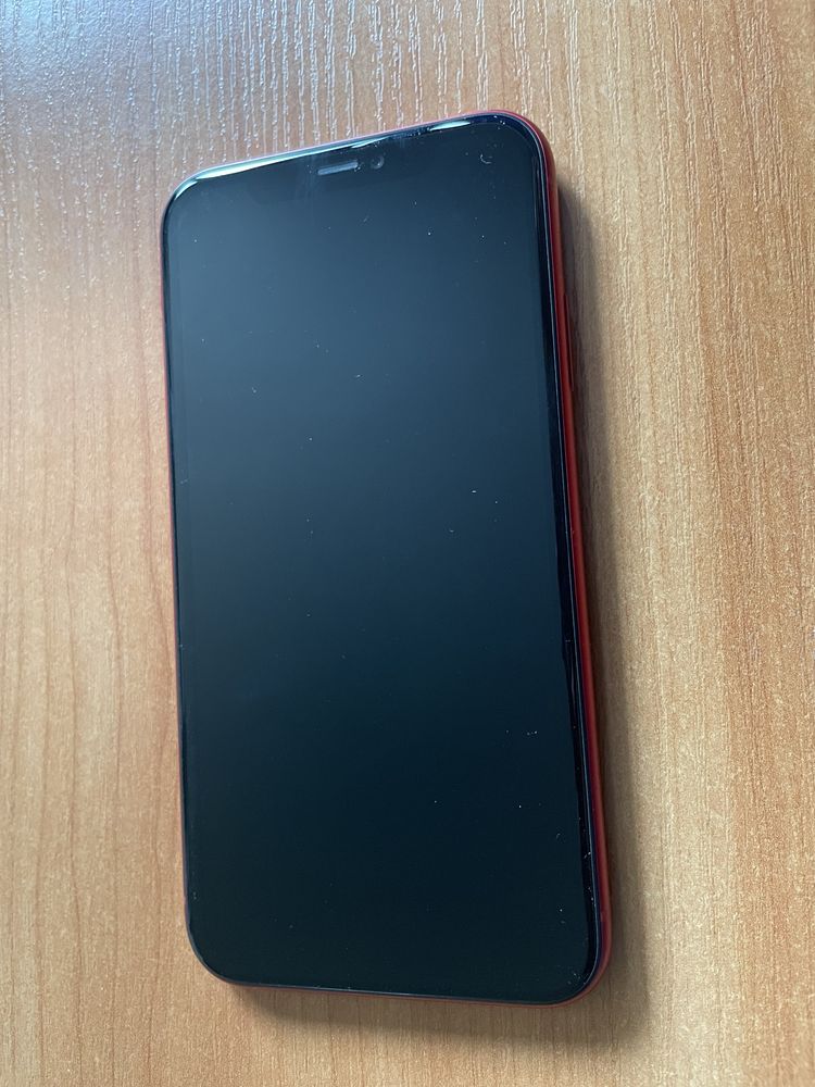 Iphone 11 Red 128GB много запазен