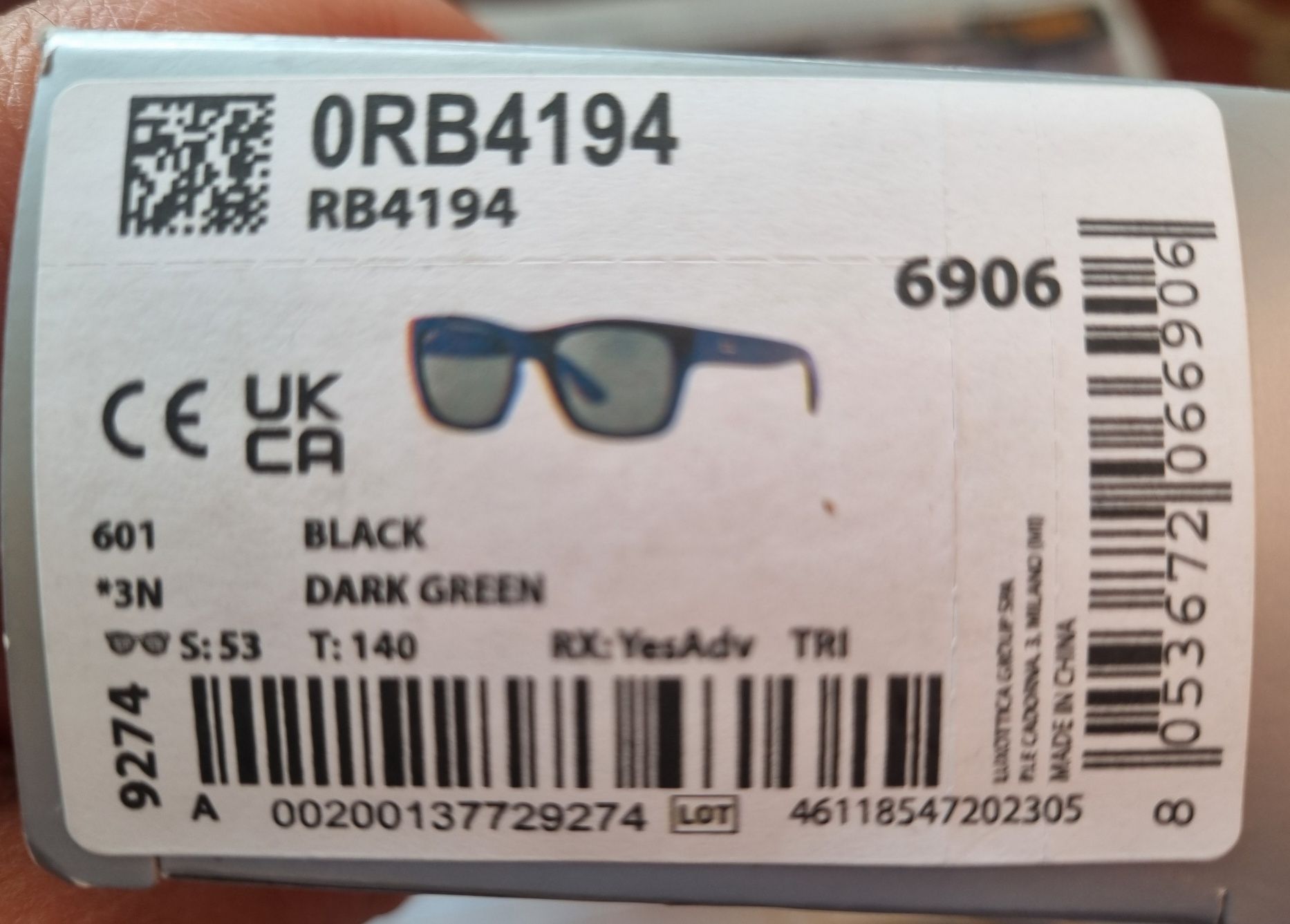 Слънчевите очила Ray-Ban RB4194 601