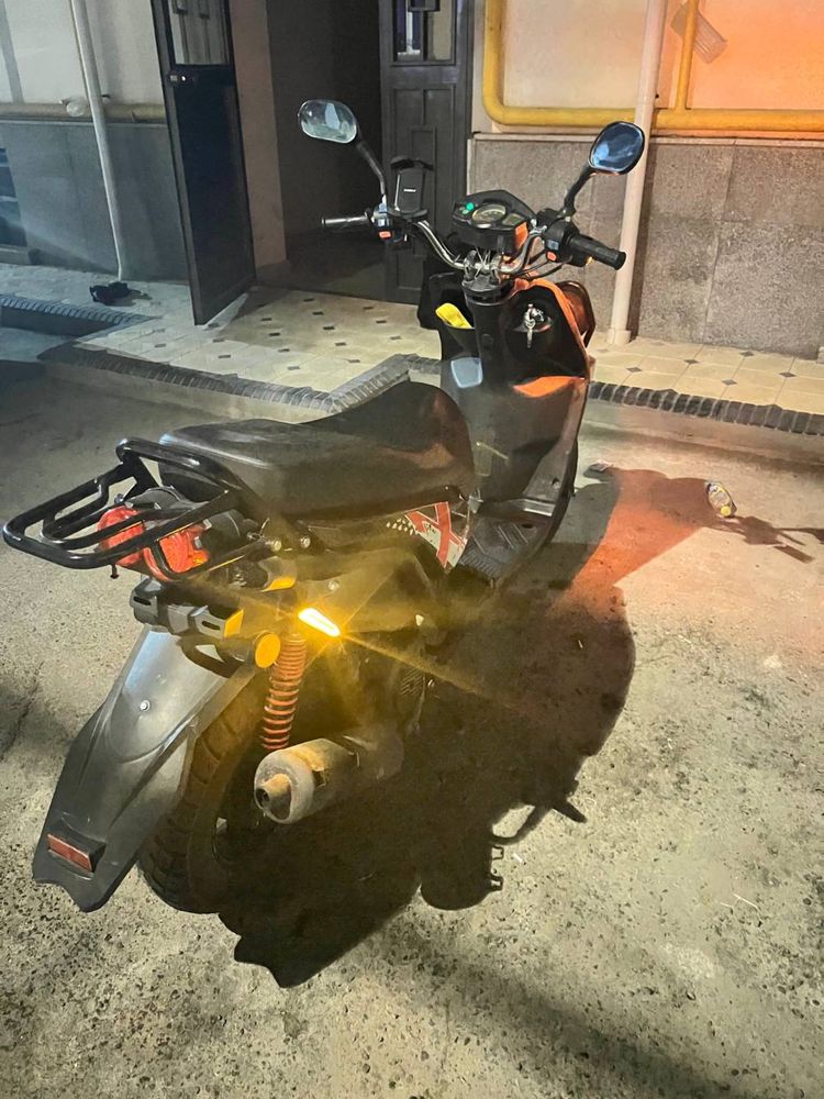 Skuter Minion (150 cc)