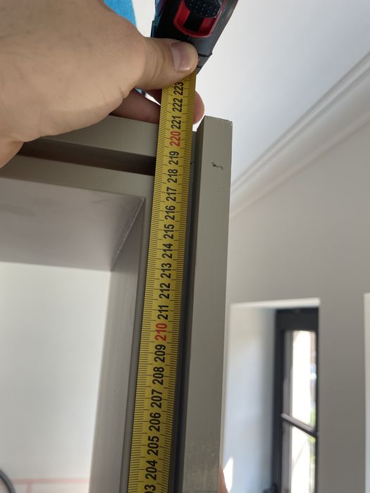 Usa interior lemn masiv