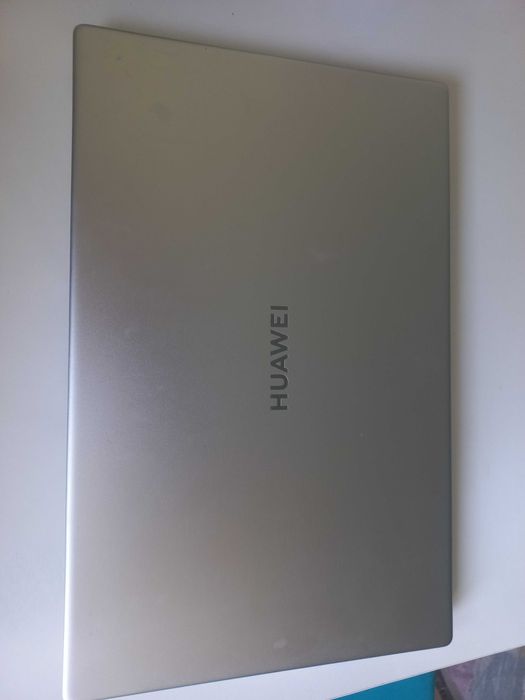 Huawei MateBook D15 – Отлично състояние