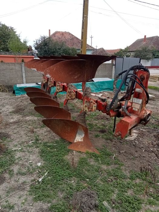 De vânzare plug reversibil