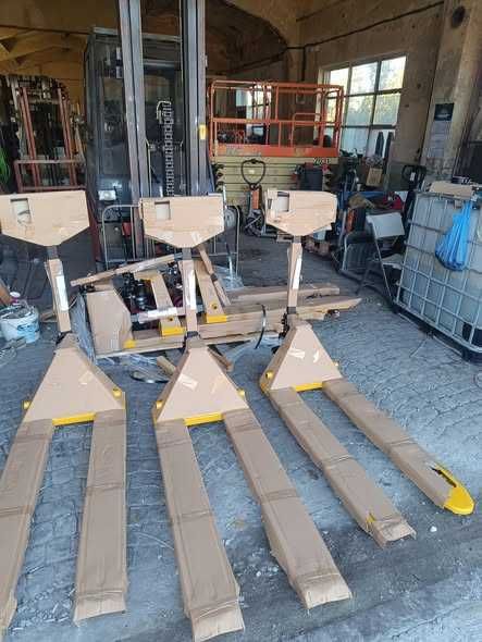 Вишки,Мотокари ,Ричтраци,стакери,колички под наем-гр.Русе