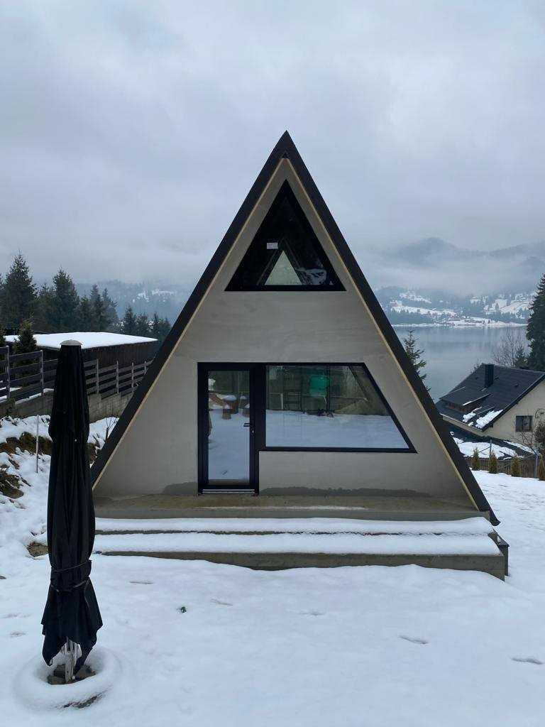 Cabana stil A-Frame si case din structura de lemn