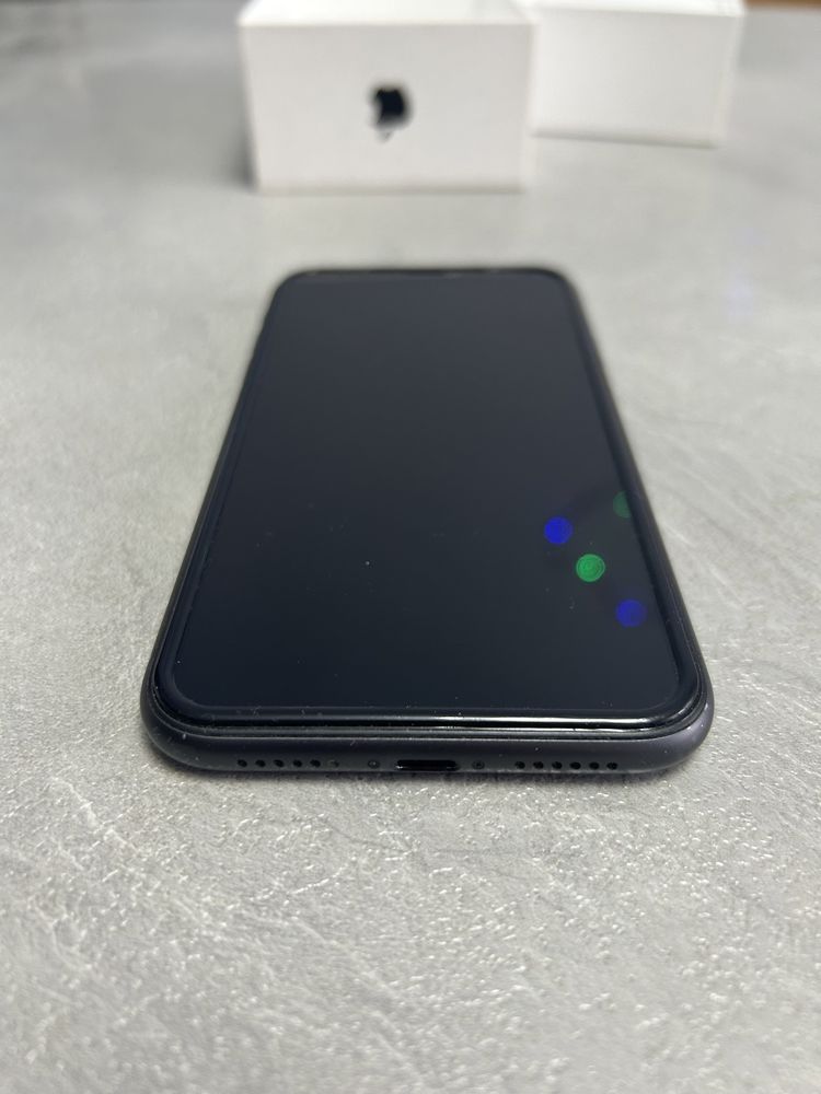 Продам 11 iPhone 64 ГБ, черный