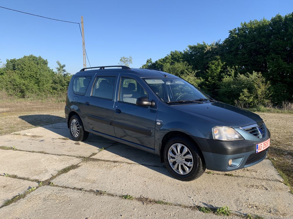De vanzare Dacia Logan MCV 1.6 16v 7 Locurl Benzina +GPL Impecabil