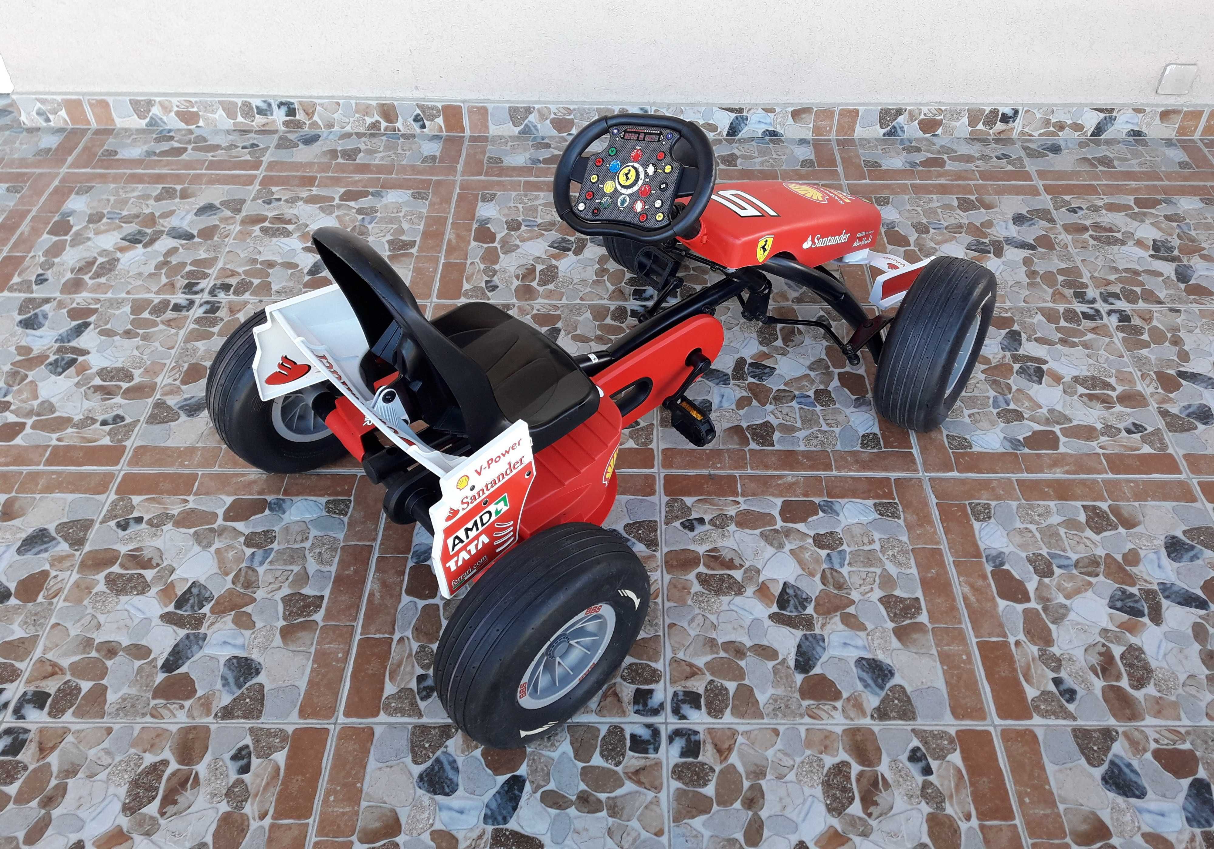 Cart (kart) cu pedale pentru copii BERG Ferrari F1 150 Italia - roșu