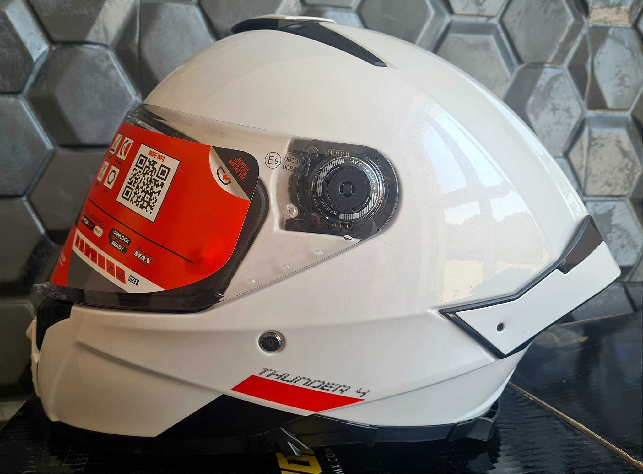 Casca Mt Helmets Thunder 4 moto-integrala cu ochelari incorporati