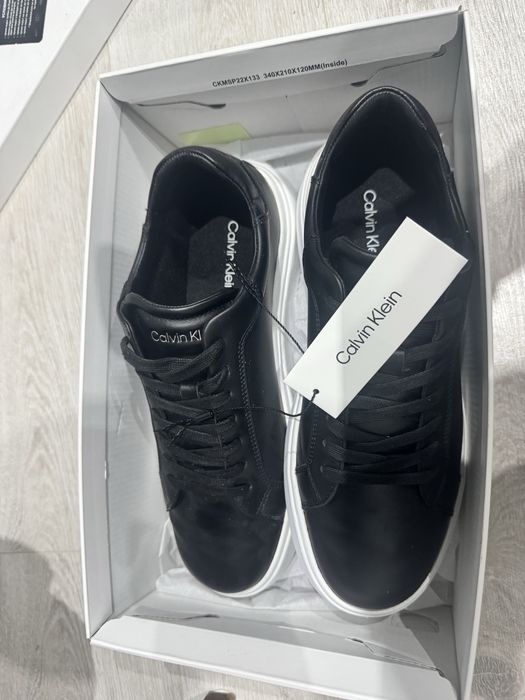 Calvin Klein обувки