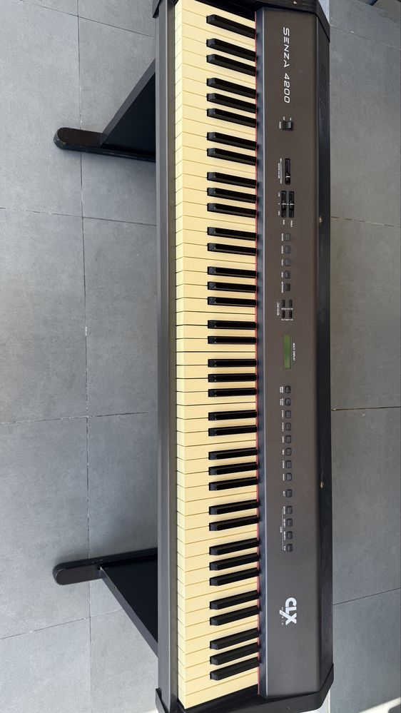 Pian digital CLX senza 4200, 88 clape