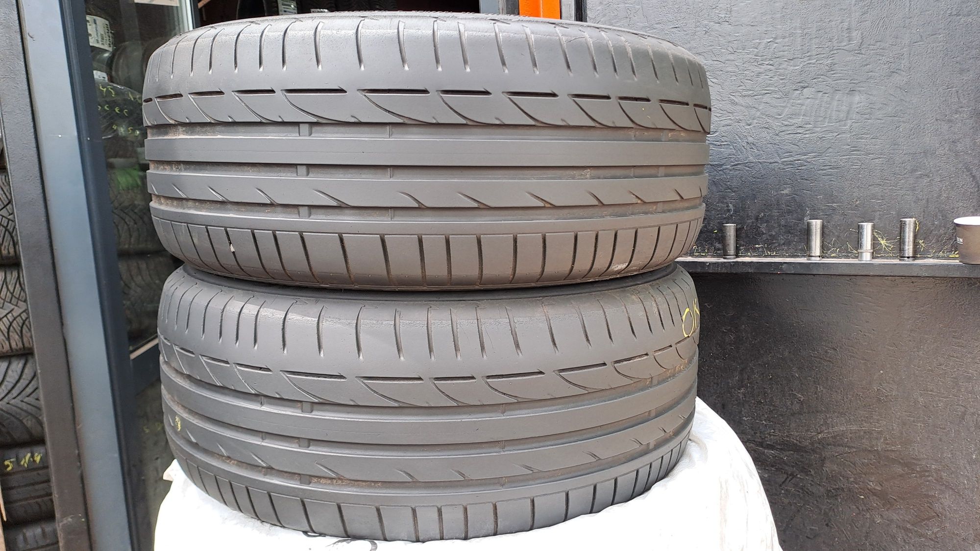 2бр. Летни 225/50/17 Bridgestone