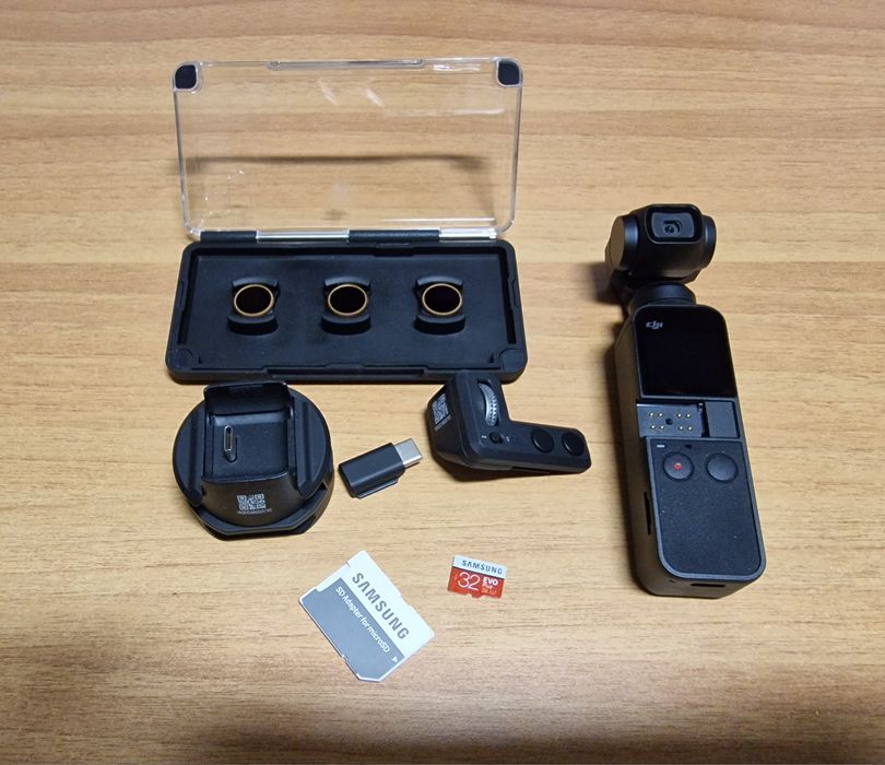 Dji Osmo Pocket cu accesorii