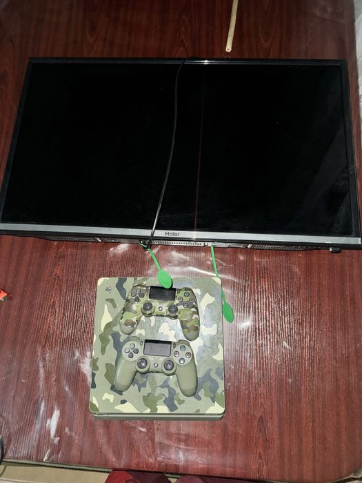 пс 4 slim, торг есть, быстрым за 130