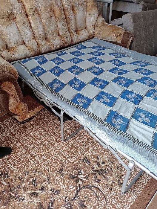 Продам диван. Б/у