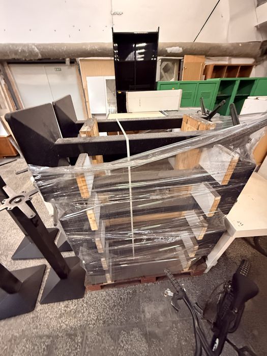 Метални крака за маса