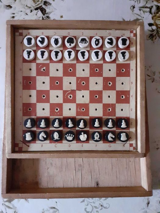 Joc de sah miniatura